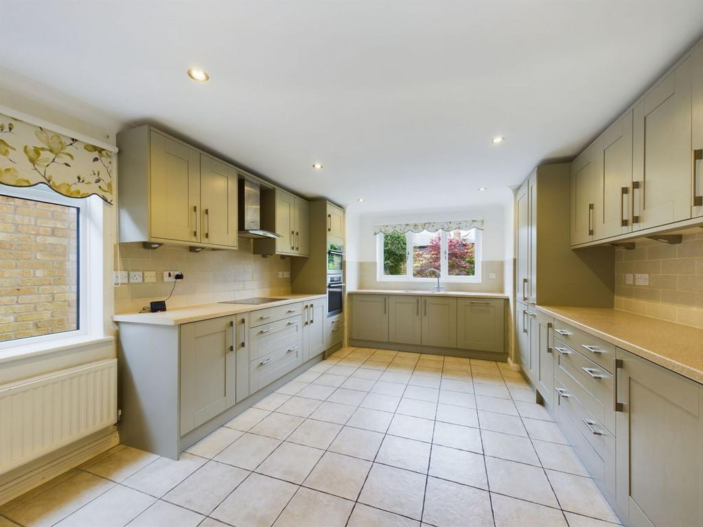 Kitchen / breakfast room