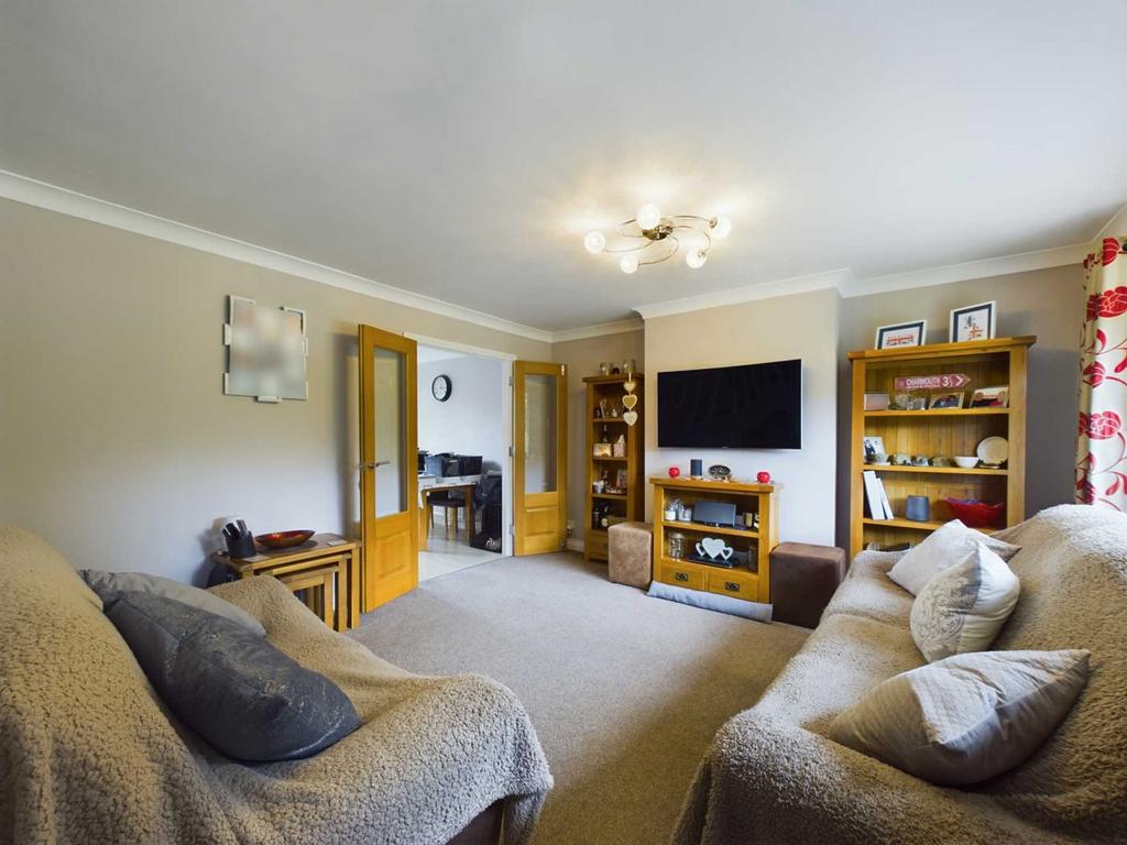 Spring Gardens, Marlow SL7 3 bed terraced house £550,000