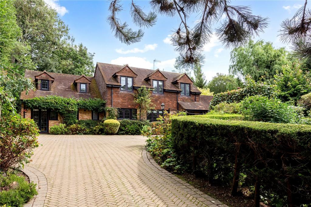 Blind Lane Bourne End Buckinghamshire Sl8 5 Bed Detached House For