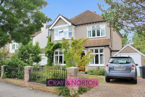 4 bedroom detached house to rent, Carlyle Road, Addiscombe, CR0