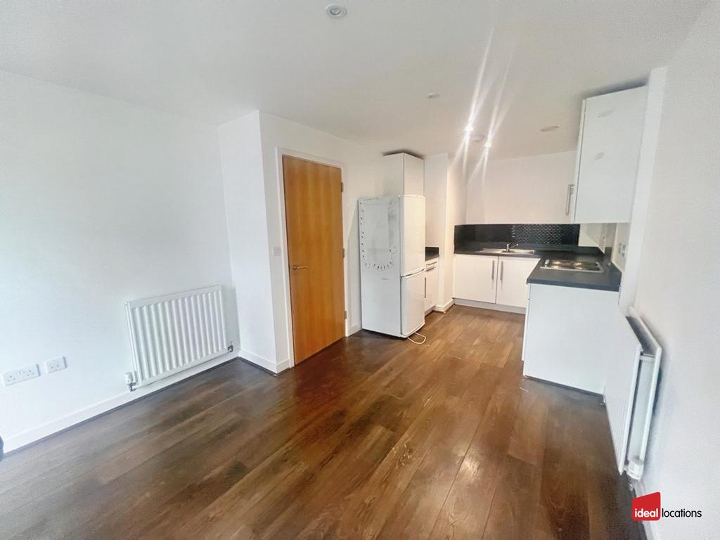 1 Bed Flat East Carriage