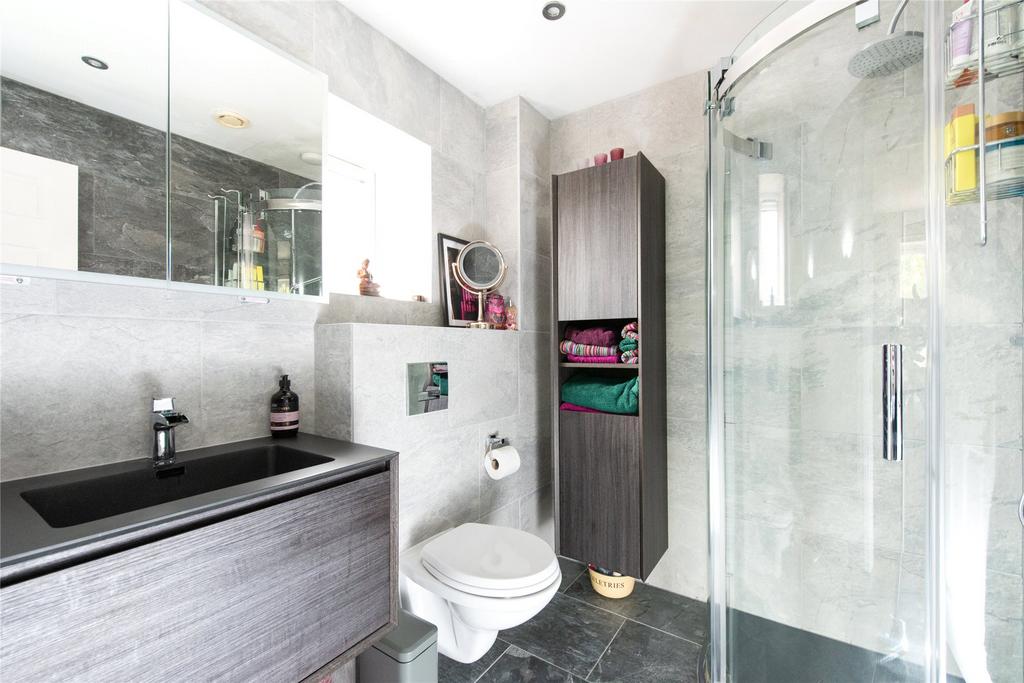 Bed 1 En Suite