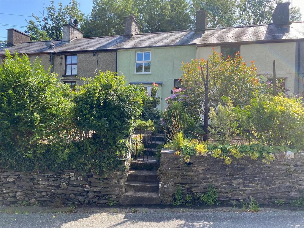 Prenteg, Porthmadog, Gwynedd, LL49 2 bed terraced house for sale £140,000