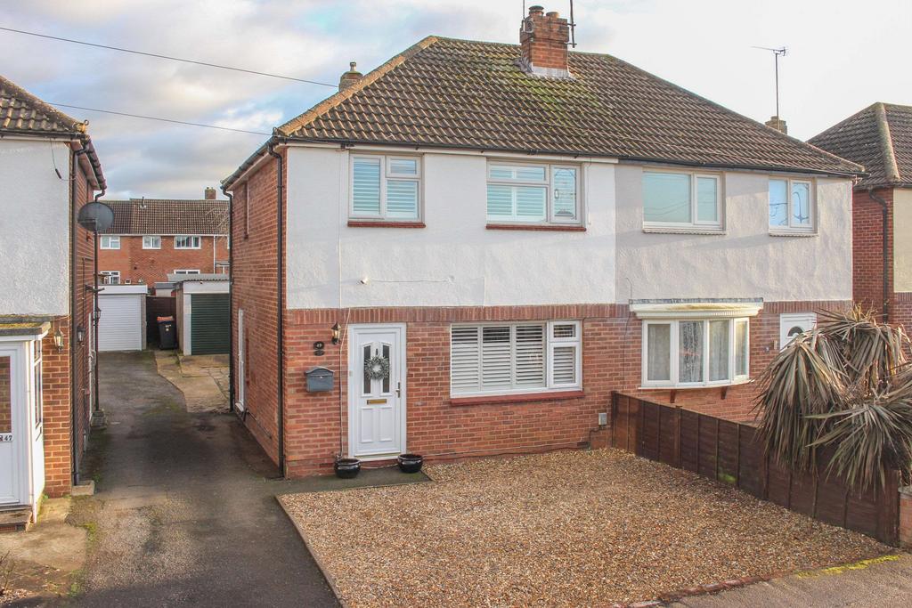 Clipstone Crescent Leighton Buzzard Lu7 3lu 3 Bed Semi Detached House