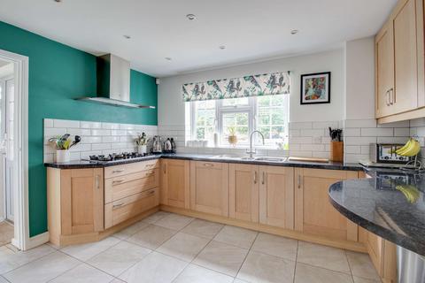4 bedroom detached house for sale, Cotefield Drive, Leighton Buzzard LU7 3DN