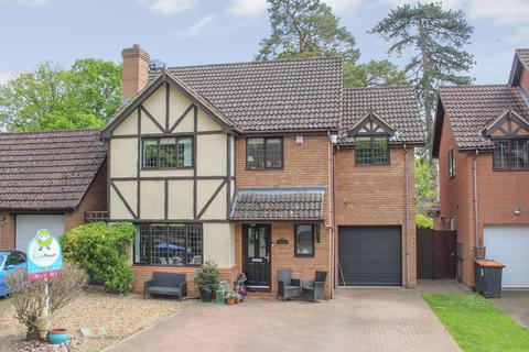 4 bedroom detached house for sale, Oxendon Court, Taylors Ride, Leighton Buzzard LU7 3HD