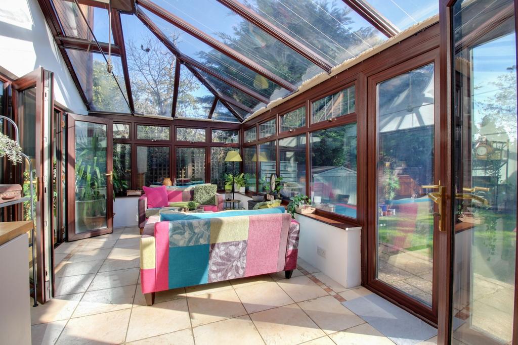 Oxendon Court, Taylors Ride, Leighton Buzzard LU7 3HD 4 bed detached
