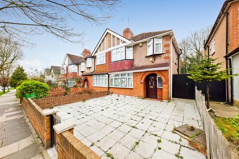 3 bedroom end of terrace house for sale, Whitton Avenue West, Greenford, UB6