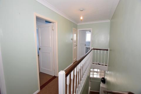 3 bedroom flat to rent, Madeira Avenue, Bognor Regis, PO22