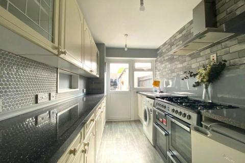 188 Ardleigh, Basildon, SS16 5RL