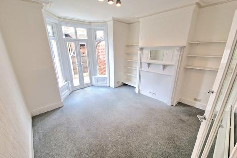 4 bedroom detached house to rent, Daisy Avenue,  M13 0LY