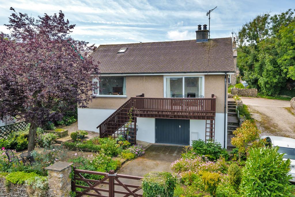 Rock Fold, Mount Pleasant, Arnside, Cumbria, LA5 0EW 2 bed detached