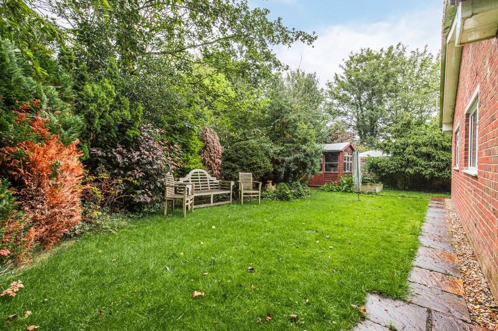 Swaffham 3 bed detached bungalow for sale £300,000