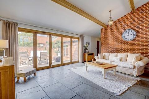5 bedroom barn conversion for sale - Loddon Road, Mundham, Norwich
