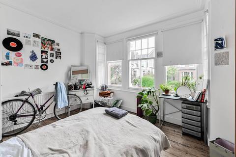 47c Ridge Road, London, N8 9LJ