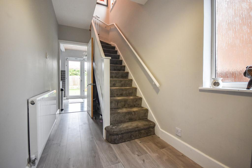 Elstree Drive, Nottingham 3 bed semidetached house for sale £230,000