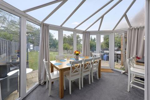 6 Dodd Road, Tonbridge, TN10 4AA