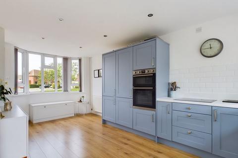 37 Albert Road, Albrighton, Wolverhampton, WV7 3QN