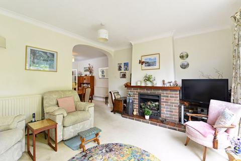 3 bedroom semi-detached house for sale - Mead Road, Cranleigh