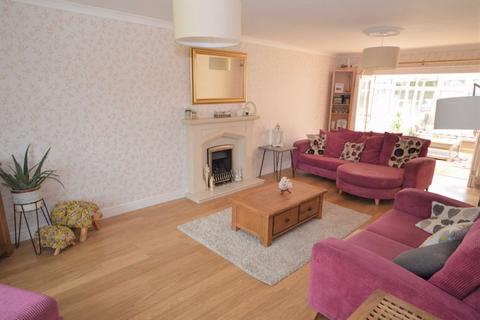 19 Erw Bant, Llangynidr, Crickhowell, NP8 1LX