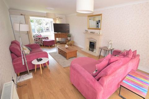 19 Erw Bant, Llangynidr, Crickhowell, NP8 1LX