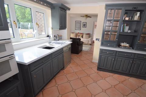 19 Erw Bant, Llangynidr, Crickhowell, NP8 1LX