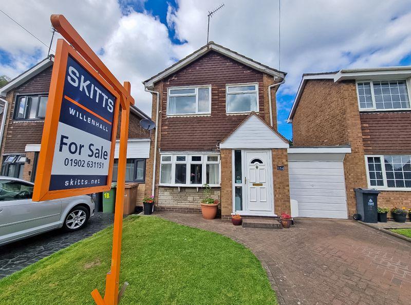 Broadmeadows Close, Willenhall 3 bed link detached house for sale £