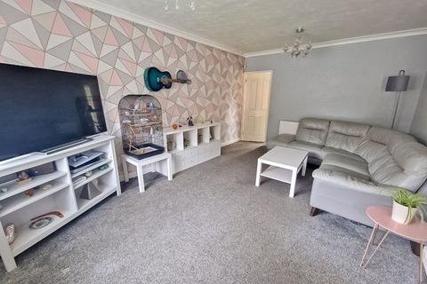 16 Broadmeadows Close, Willenhall, WV12 5JW