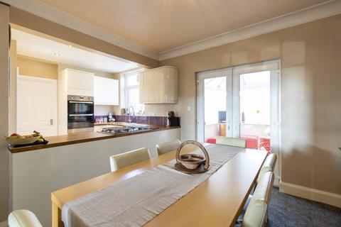 7 Golf Crescent, Halifax, HX2 0LD