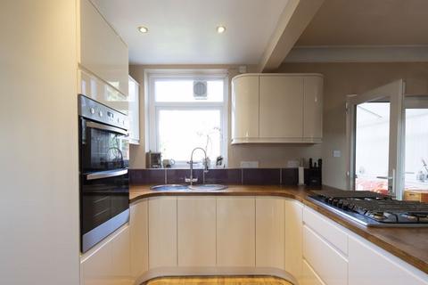 7 Golf Crescent, Halifax, HX2 0LD