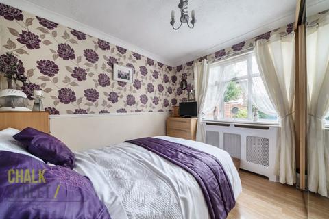 14 Coronation Drive, Hornchurch, RM12 5BL