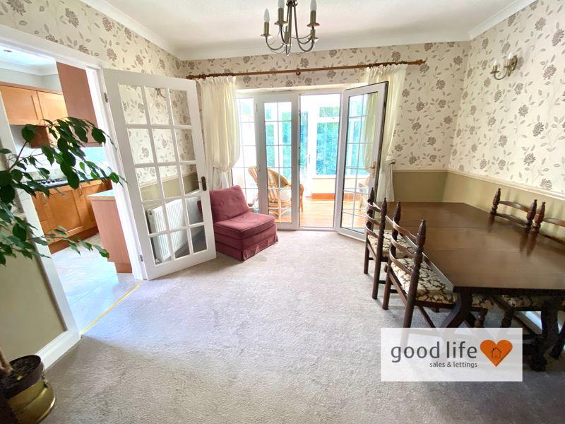 Hipsburn Drive, Sunderland SR3 2 bed semidetached bungalow £230,000