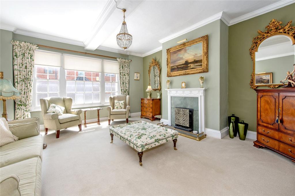 Norton Fitzwarren, Taunton, Somerset, TA2 4 bed detached house for sale