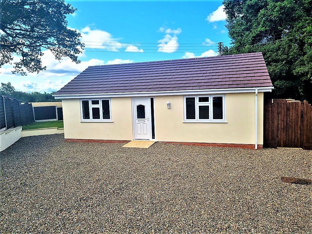 The Birches, Shobdon, Herefordshire, HR6 9NG 2 bed detached bungalow