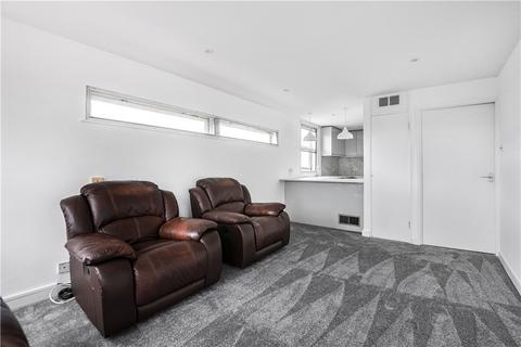 2 bedroom apartment for sale - Staines Road West, Sunbury-on-Thames, Surrey, TW16