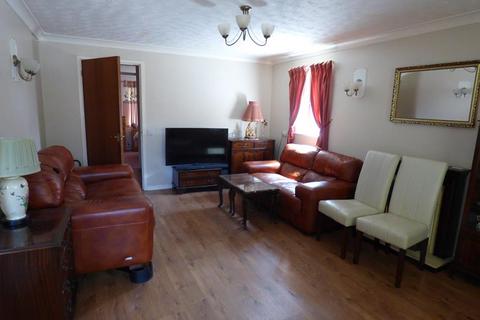 2 bedroom terraced bungalow for sale - 37 Furlong Court, Bramley Close, Ledbury, Herefordshire, HR8