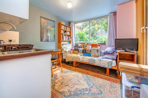 23b Kingsley Place, London, N6 5EA