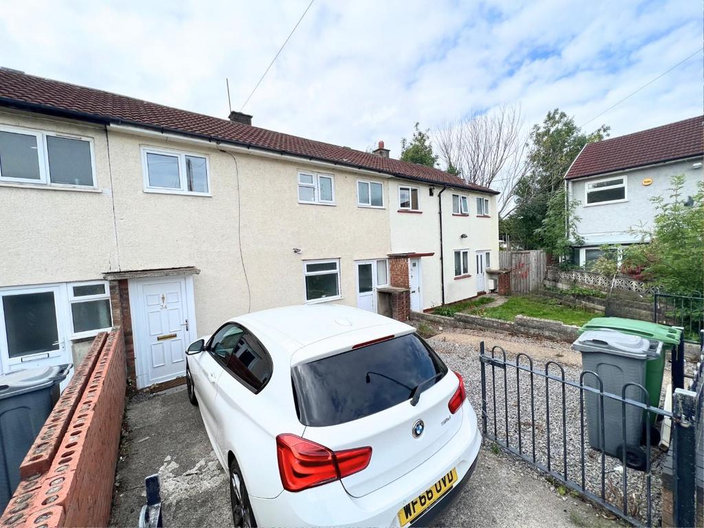 Ruskin Close, Llanrumney, Cardiff 3 bed terraced house for sale £180,000