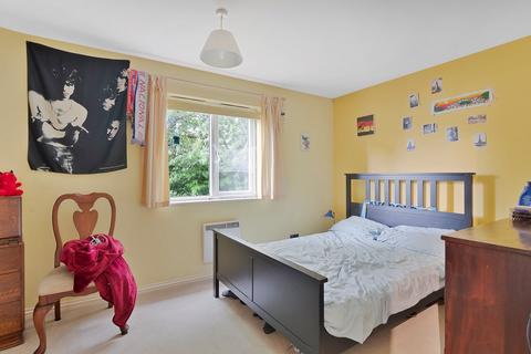 2 bedroom flat for sale, Poseidon Court, Spinnaker Close, Barking, IG11