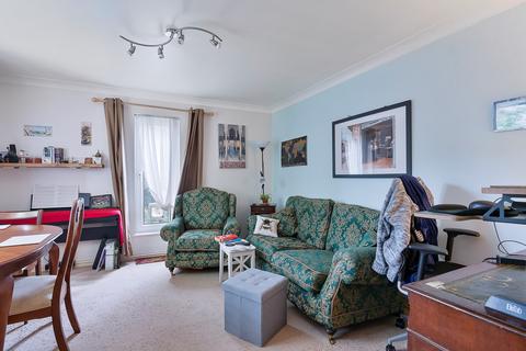 2 bedroom flat for sale, Poseidon Court, Spinnaker Close, Barking, IG11