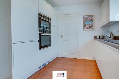 31 Broadlands, Bramley, Rotherham, S66 1WD