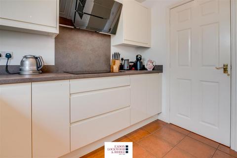 31 Broadlands, Bramley, Rotherham, S66 1WD
