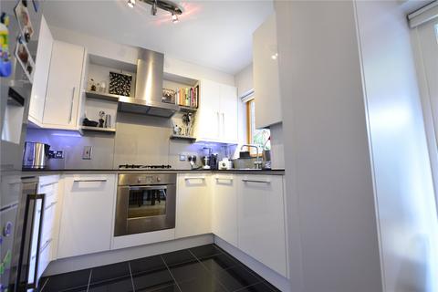 3 bedroom house to rent, Redwing Mews, Vaughan Road, London, SE5