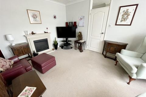 20 Porter Road, Poole, BH17 7AW