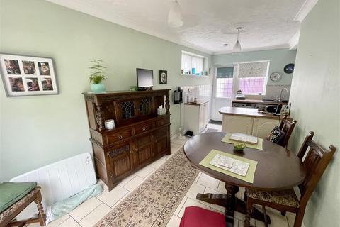 20 Porter Road, Poole, BH17 7AW