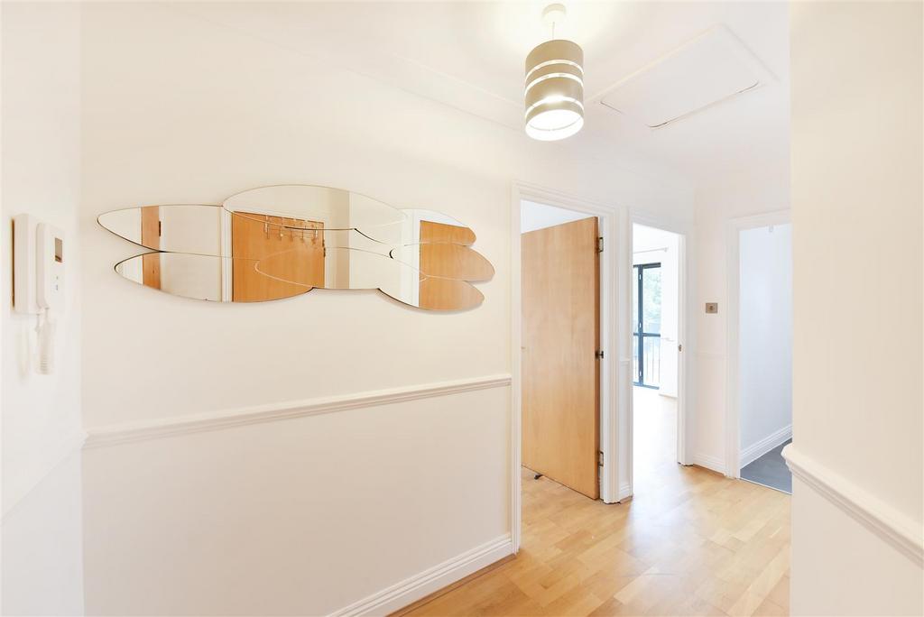 Flat 7 Brunel House (3).JPG