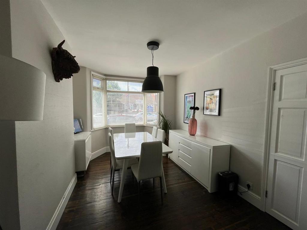 Dining Room.jpg