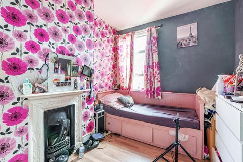 3 bedroom terraced house for sale, Litchfield Gardens, London, NW10