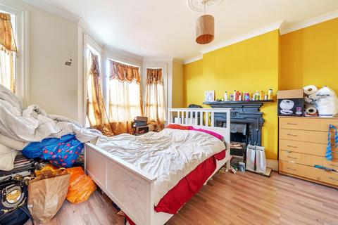 3 bedroom terraced house for sale, Litchfield Gardens, London, NW10