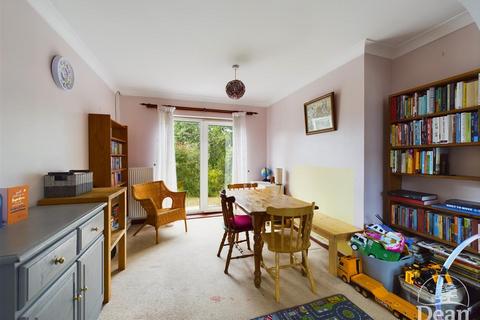 3 bedroom semi-detached house for sale, Oak Way, Littledean, Cinderford